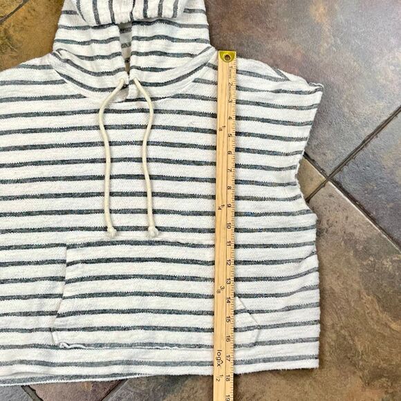 Double Zero Hooded Terry Cloth Short Sleeveless Top Small - Picture 6 of 9